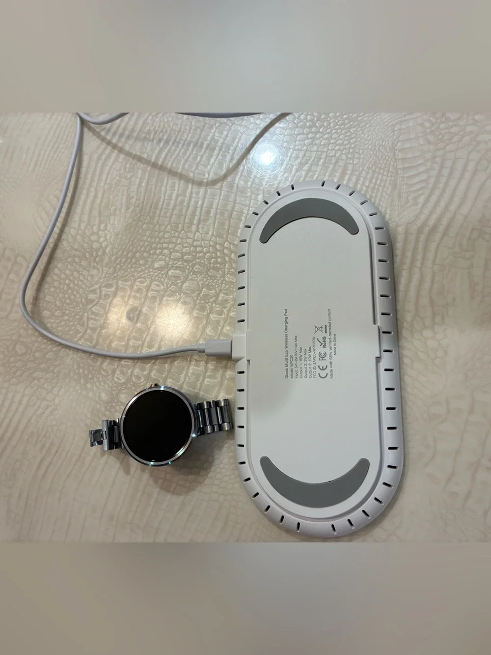 Motorola Silver Stainless Steel Smartwatch with Round Face